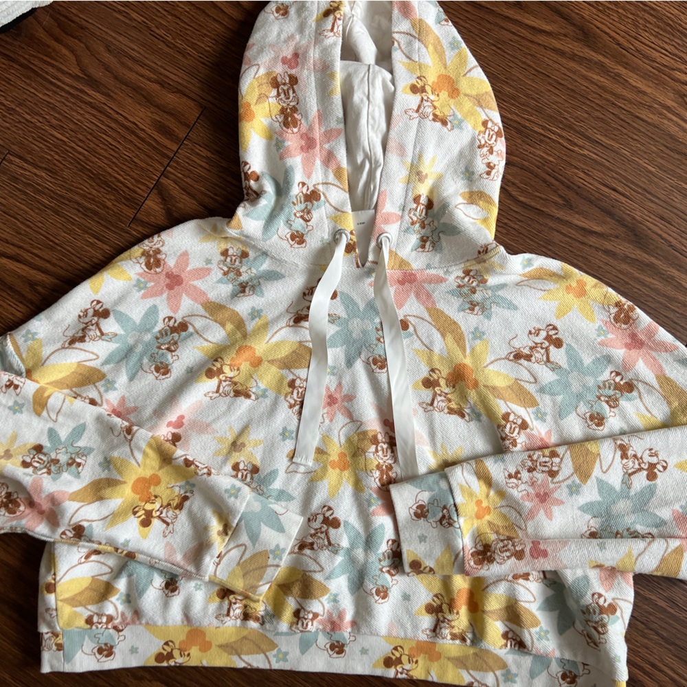Disney crop sweater/ floral print/ spring 2022